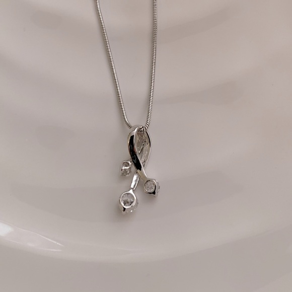 Crystal Necklace - Picture 2 of 3